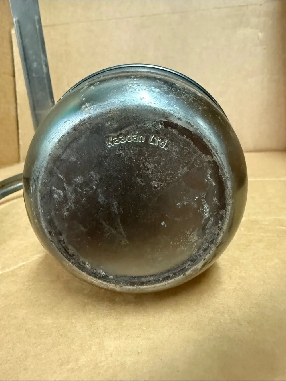 Antique-Style Silver Metal Oil Lamp with Clear Glass Chimney